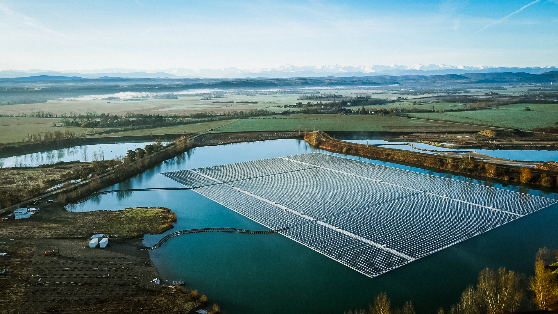 DERUSH DAY 4.00 00 53 24.Still013