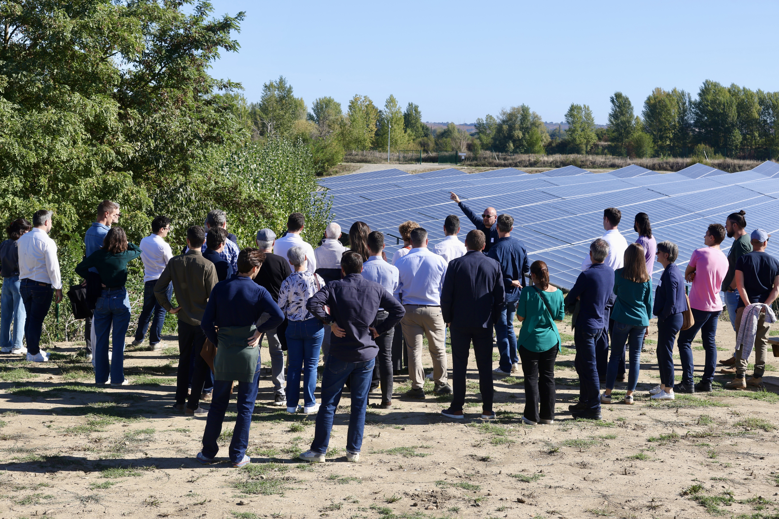 Inauguration de la centrale solaire hybride de Saint-Élix-le-Château
