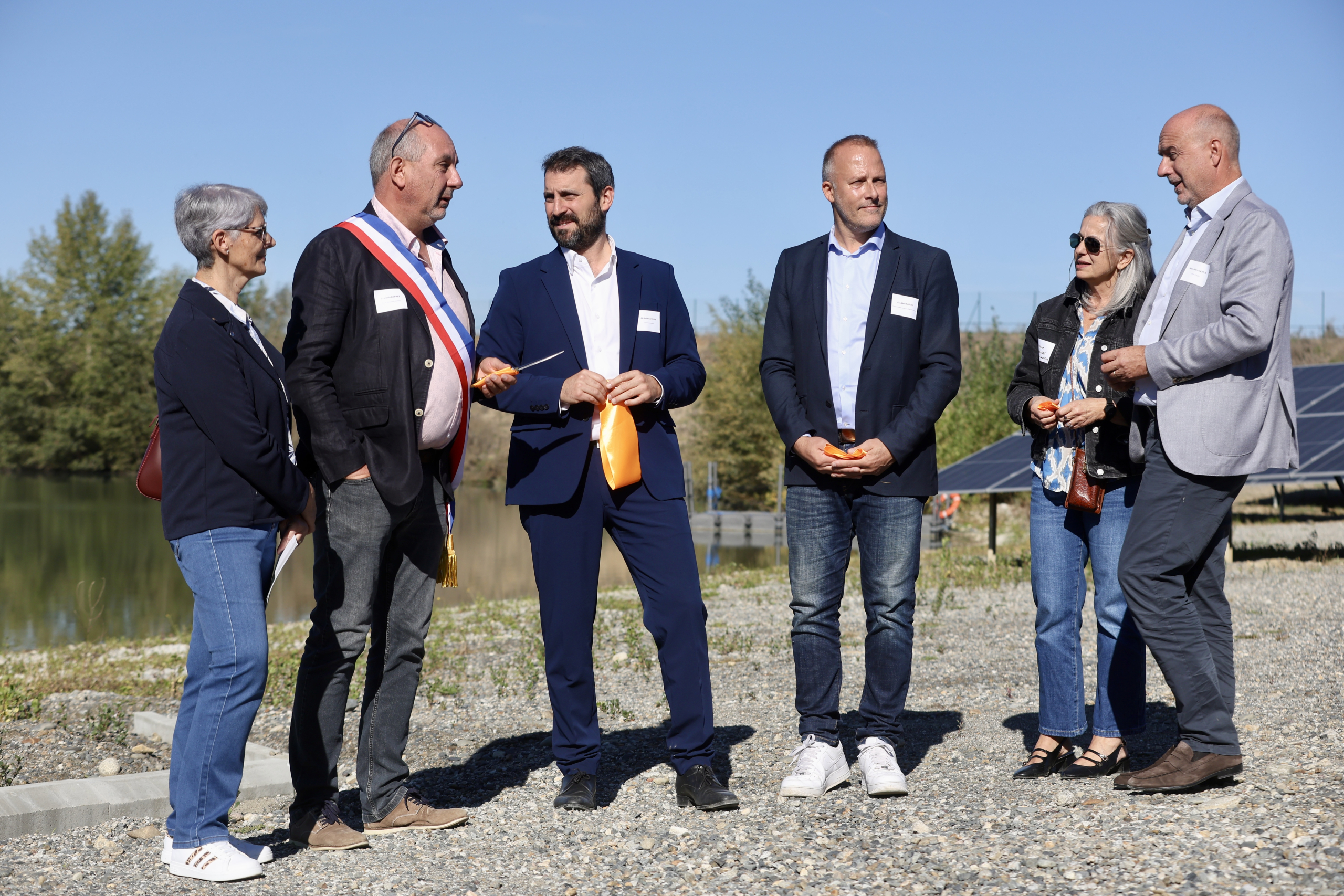 Inauguration de la centrale solaire hybride de Saint-Élix-le-Château
